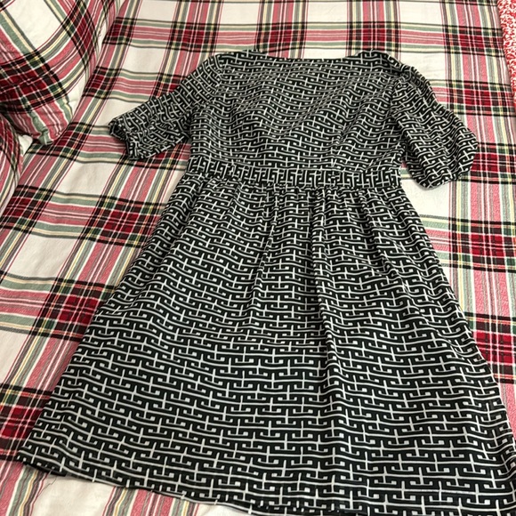 Ann Taylor black and white dress - Picture 3 of 3